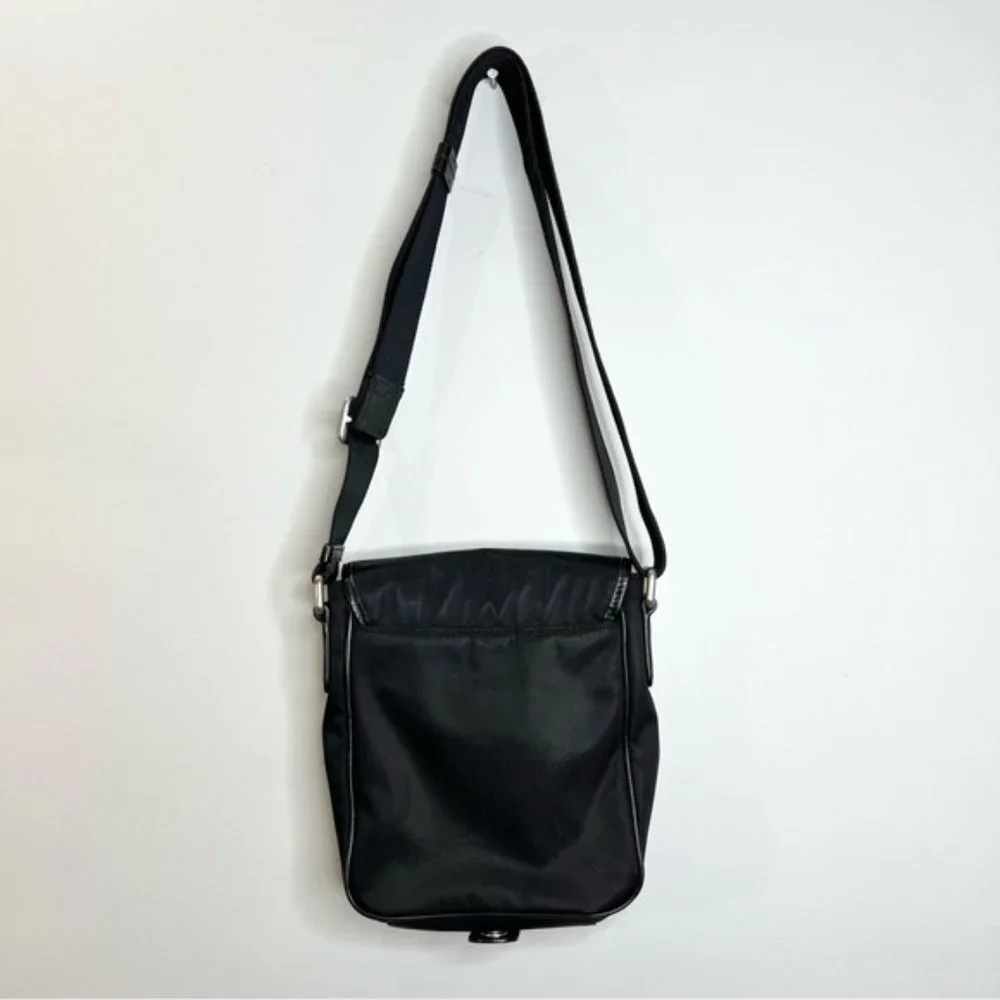 BOSS Hugo Boss black crossbody flap messenger bag - Picture 4 of 16